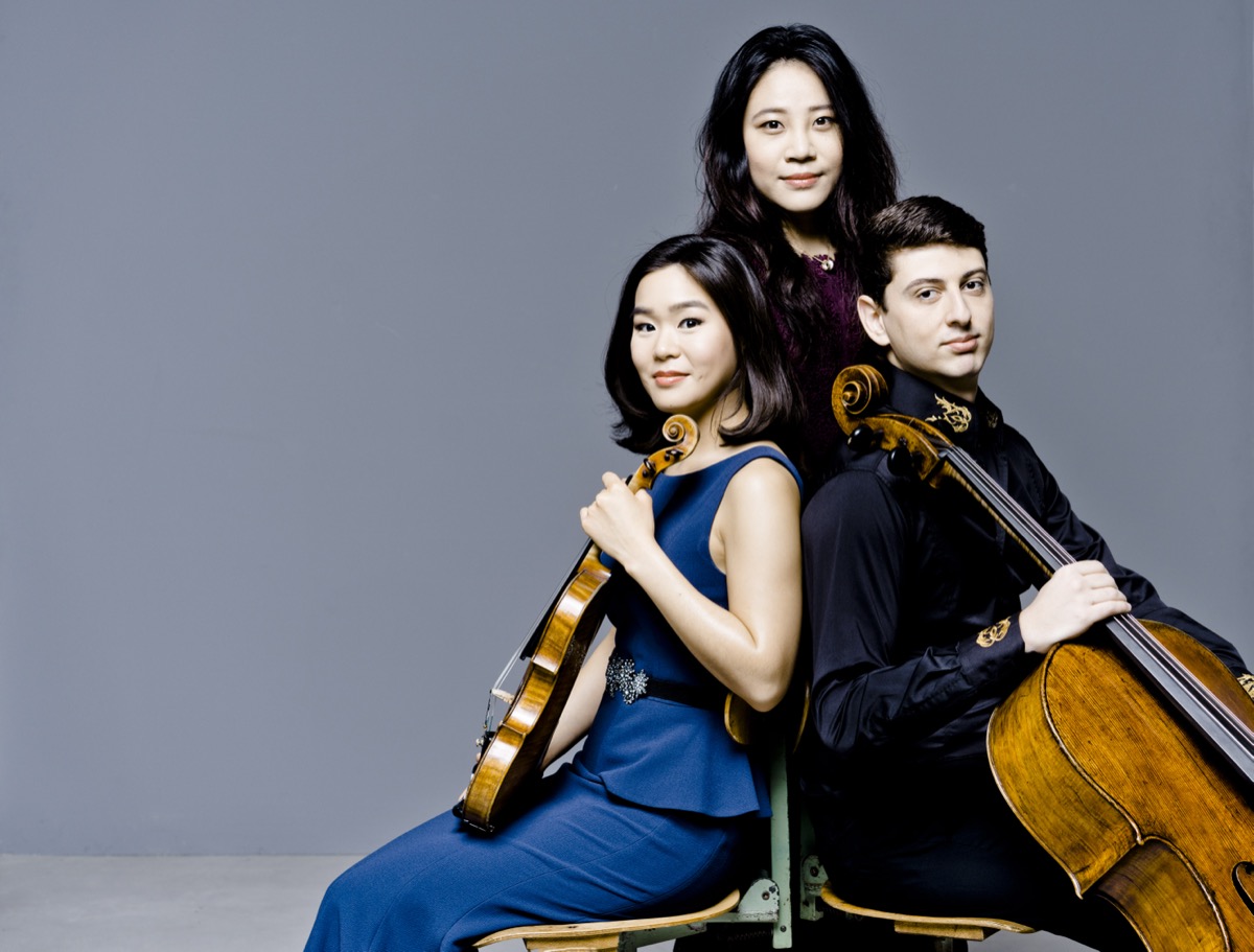 Esther Yoo- Zen Trio
Photo: Marco Borggreve